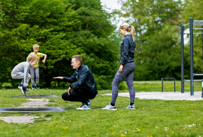 四川非标定制滑梯：不锈钢滑梯与普通滑梯的区别