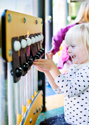 为何不锈钢四川儿童滑梯在游乐园备受青睐？