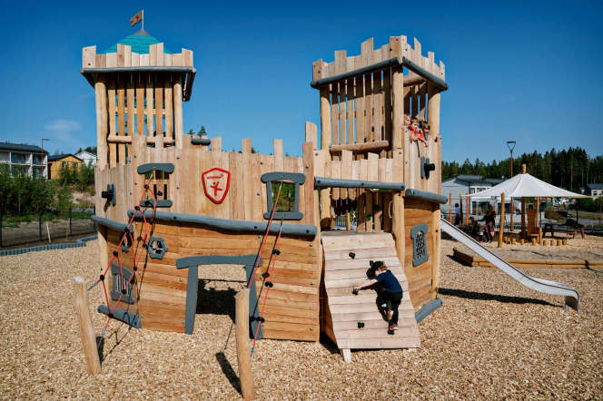 户外大型游乐设备厂家：四川户外新型游乐设备厂哪家好怎么选择