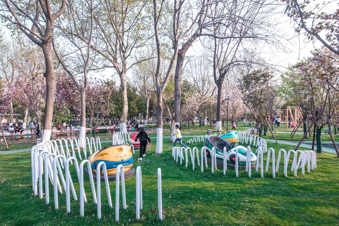 四川非标定制滑梯:不锈钢滑梯的工艺及基础知识